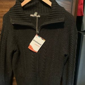 Women’s Smartwool sweater.